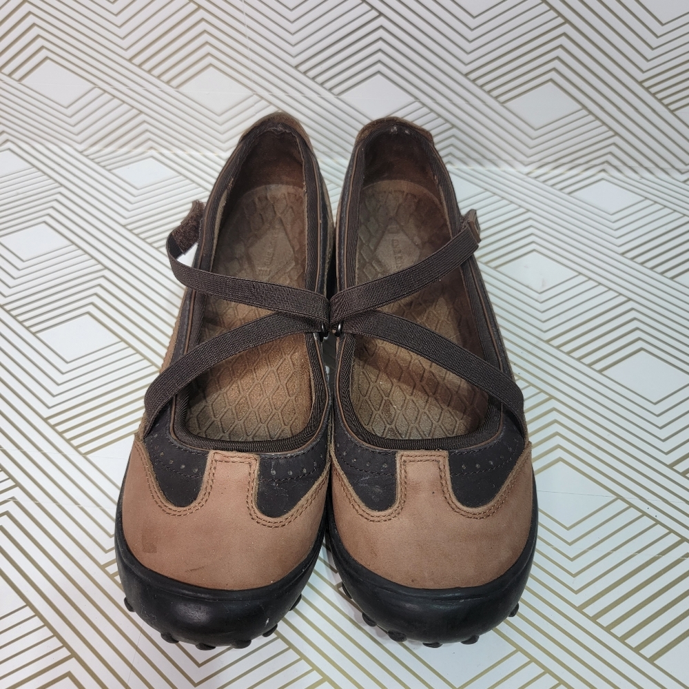 Lands' End Women's V-Strap Mary Jane Walkers Size 6 Brown Leather; Rugged Soles. - Picture 3 of 8